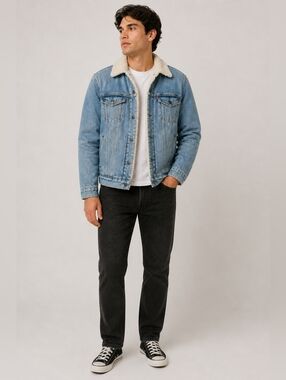 Levi's Men's Light Blue Sherpa-Lined Denim Jacket